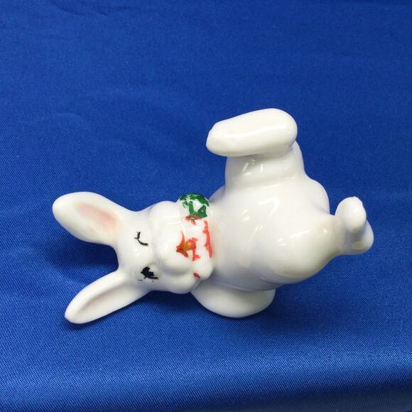 Vintage Porcelain Upside down Bunny Rabbit Figurine - Picture 4 of 9